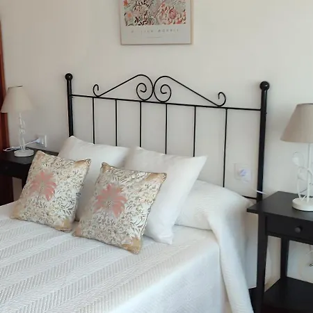 By Lucia Διαμέρισμα *